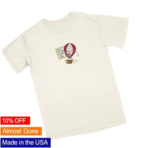 Laufey Music Store Merch A Very Laufey Day Tee