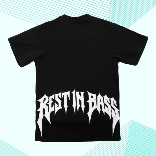 Praiseche Shop Store Merch Praying Tee Praiseche Shop Store Merch Praying Tee