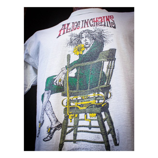 Black Shag Vintage Store Merch Vintage Alice In Chains Angry Chair Concert T Shirt 1992 White Black Shag Vintage Store Merch Vintage Alice In Chains Angry Chair Concert T Shirt 1992 White
